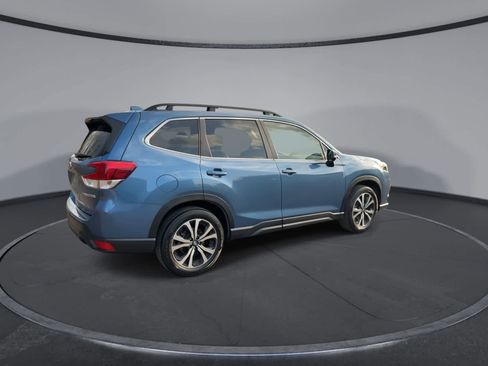 Used 2023 Subaru Forester Limited image 8