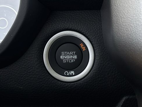New 2026 RAM 1500 4x4 Crew Cab image 16