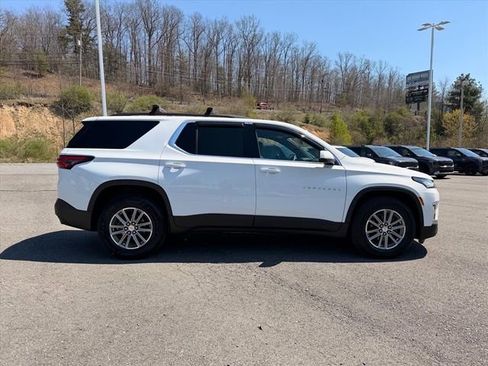 Used 2023 Chevrolet Traverse LT w/ LPO, Floor Liner Package AWD/4WD image 13