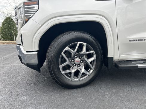 Used 2022 GMC Sierra 1500 SLT w/ SLT Premium Plus Package image 32