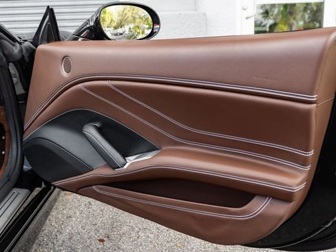 Used 2015 Ferrari California T image 46