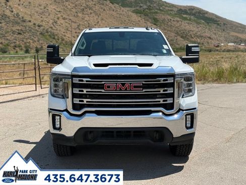 Used 2020 GMC Sierra 2500 SLE w/ Preferred Package AWD/4WD image 9