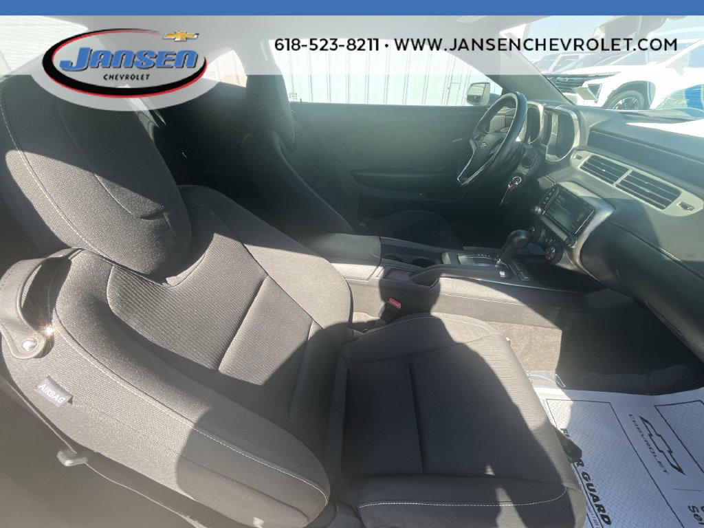 Used 2015 Chevrolet Camaro LT w/ 1LT Preferred Package RWD image 28
