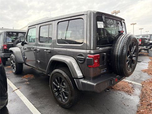 Used 2025 Jeep Wrangler Sahara w/ Safety Group image 5