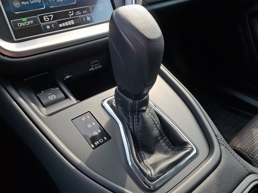 Used 2025 Subaru Outback AWD/4WD image 15