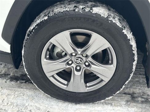 Used 2024 Toyota RAV4 XLE image 10