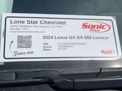 Used 2024 Lexus GX 550 w/ Cold Area Package image 32