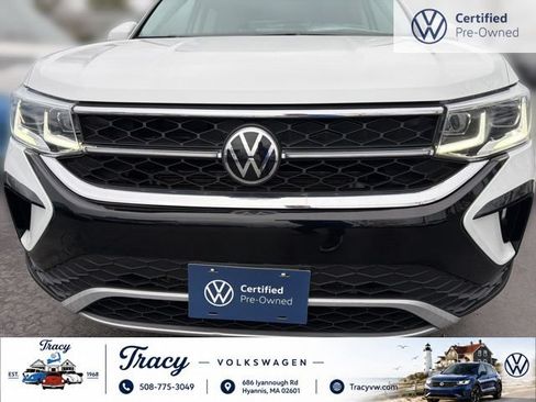 Certified 2022 Volkswagen Taos SEL AWD/4WD image 3