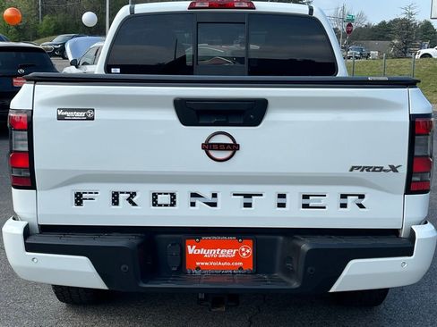 Used 2022 Nissan Frontier Pro-X image 6