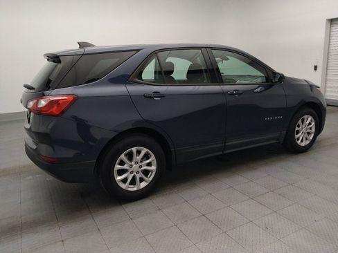 Used 2019 Chevrolet Equinox LS FWD image 10