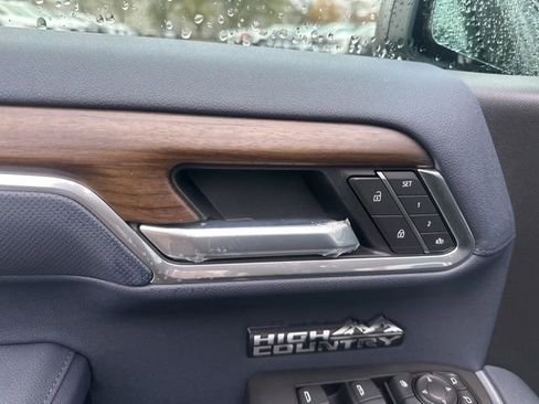 New 2026 Chevrolet Silverado 1500 High Country w/ High Country Premium Package image 12