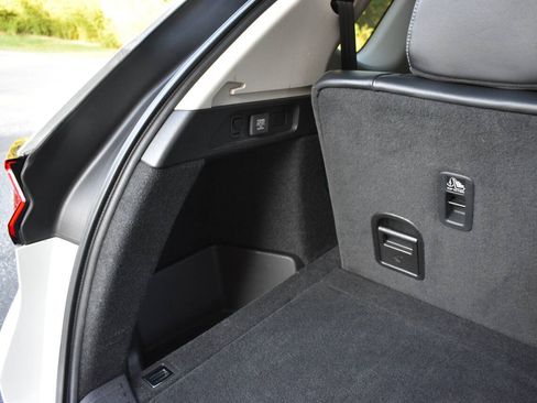 Used 2022 Acura MDX SH-AWD w/ Technology Package image 12