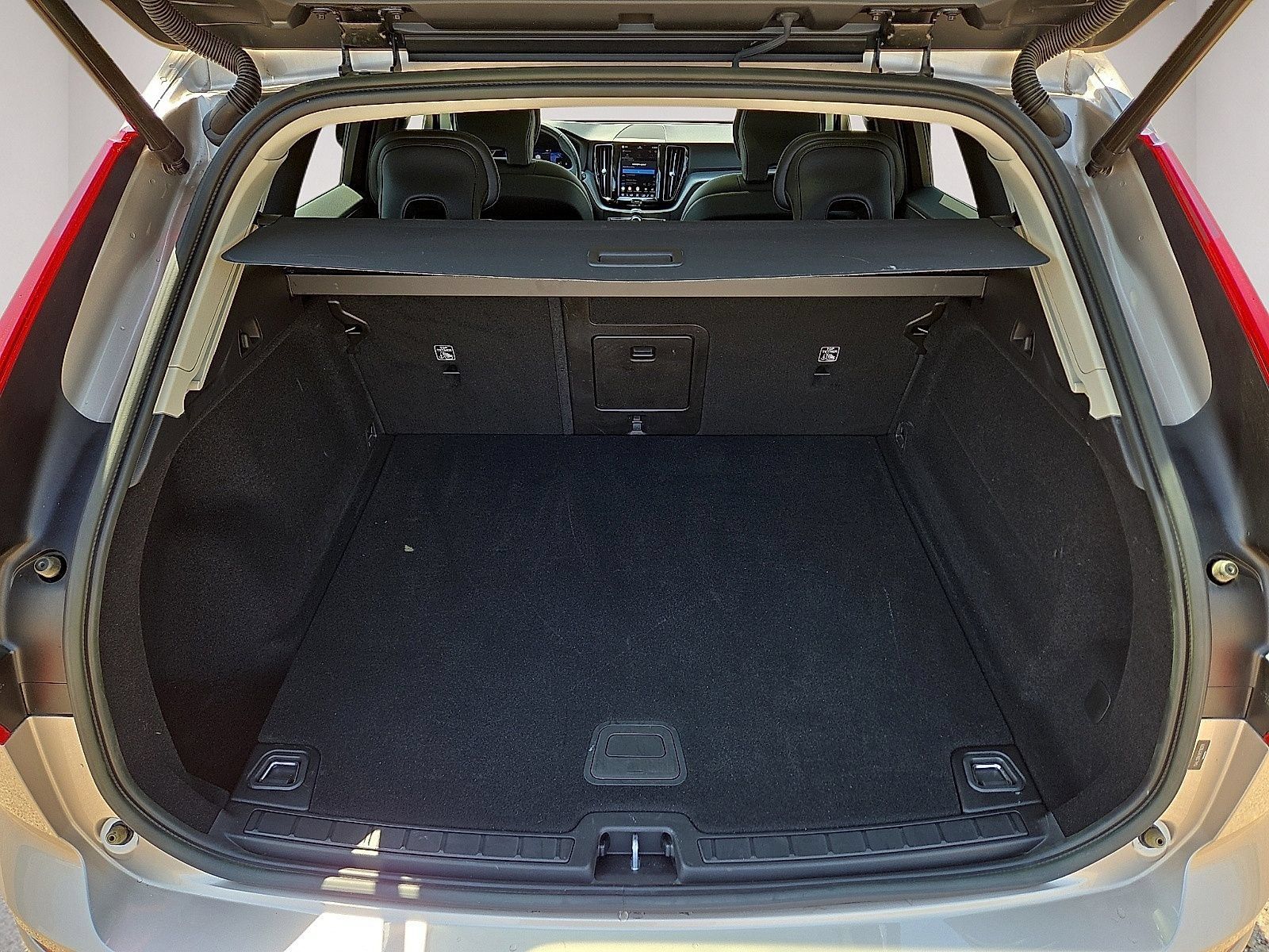 Certified 2024 Volvo XC60 B5 Core AWD/4WD image 13