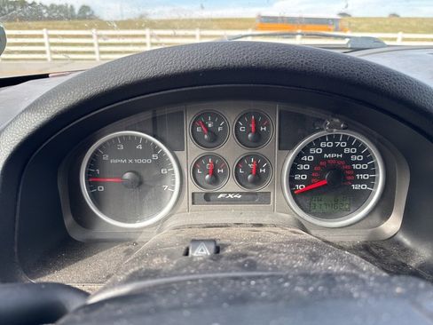 Used 2007 Ford F150 XLT image 23