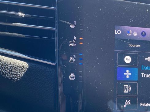 Used 2022 Jeep Wagoneer Series I image 11