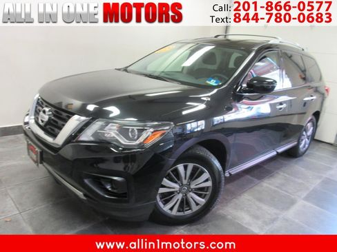 Used 2020 Nissan Pathfinder S AWD/4WD image 1