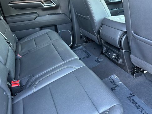 Used 2024 GMC Sierra 1500 SLT AWD/4WD image 17