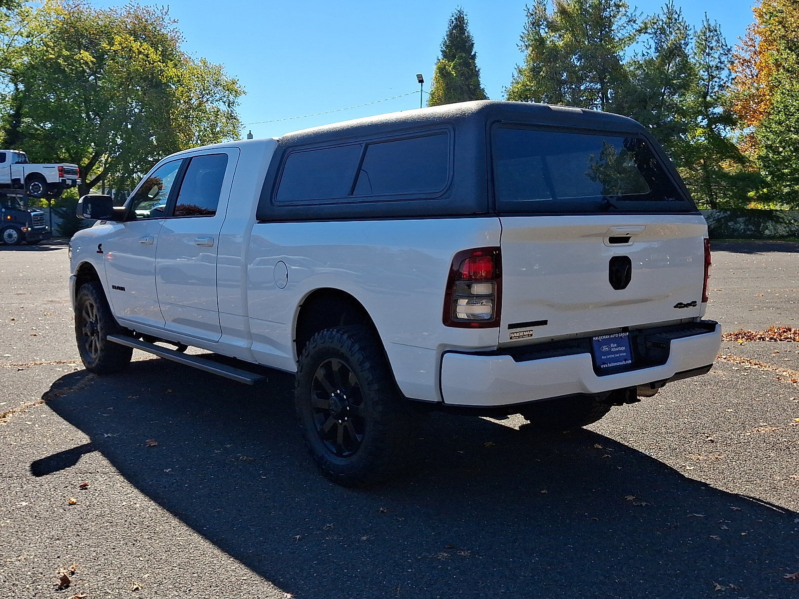 Used 2022 RAM 3500 Big Horn w/ Night Edition AWD/4WD image 5