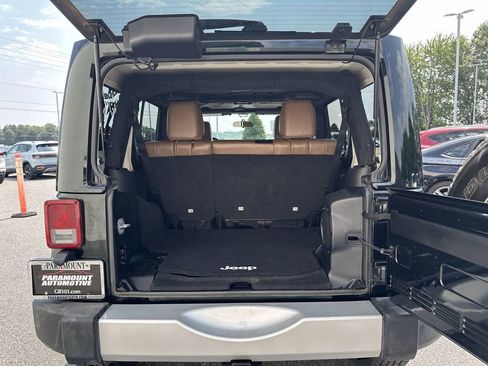 Used 2012 Jeep Wrangler Unlimited Sahara w/ Dual Top Group image 27