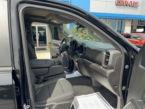 Used 2023 Chevrolet Silverado 1500 LT image 17