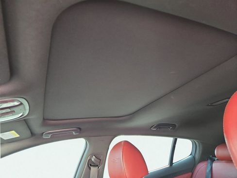 Used 2022 Kia Stinger GT-Line w/ Sun & Sound Package image 19