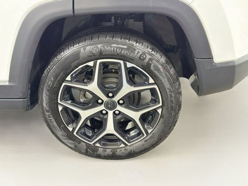 Used 2025 Jeep Compass Limited AWD/4WD image 32