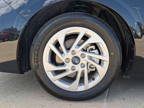 Certified 2024 Subaru Impreza 2.0i AWD/4WD image 12