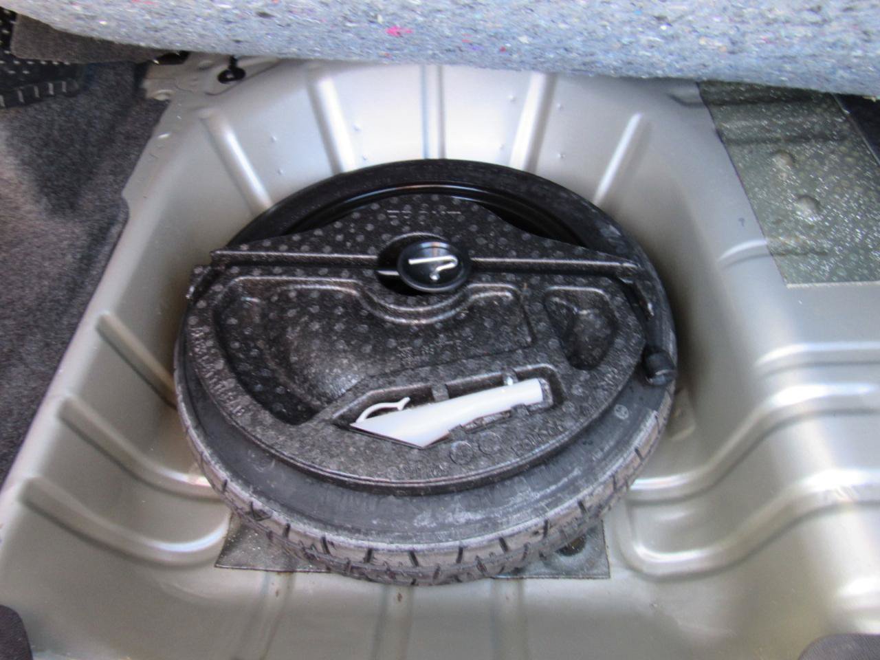 Used 2012 Ford Fiesta SE FWD image 32