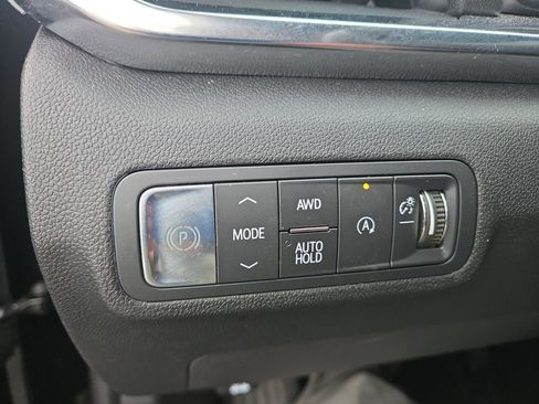 Used 2025 GMC Terrain Elevation image 28