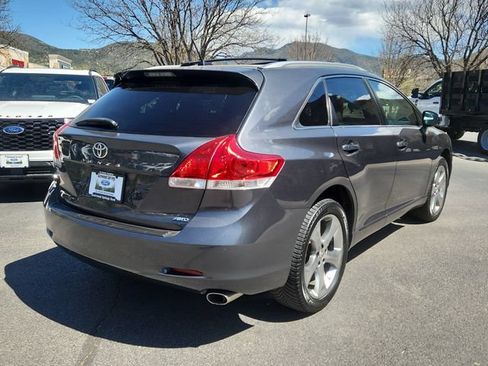 Used 2010 Toyota Venza AWD image 3
