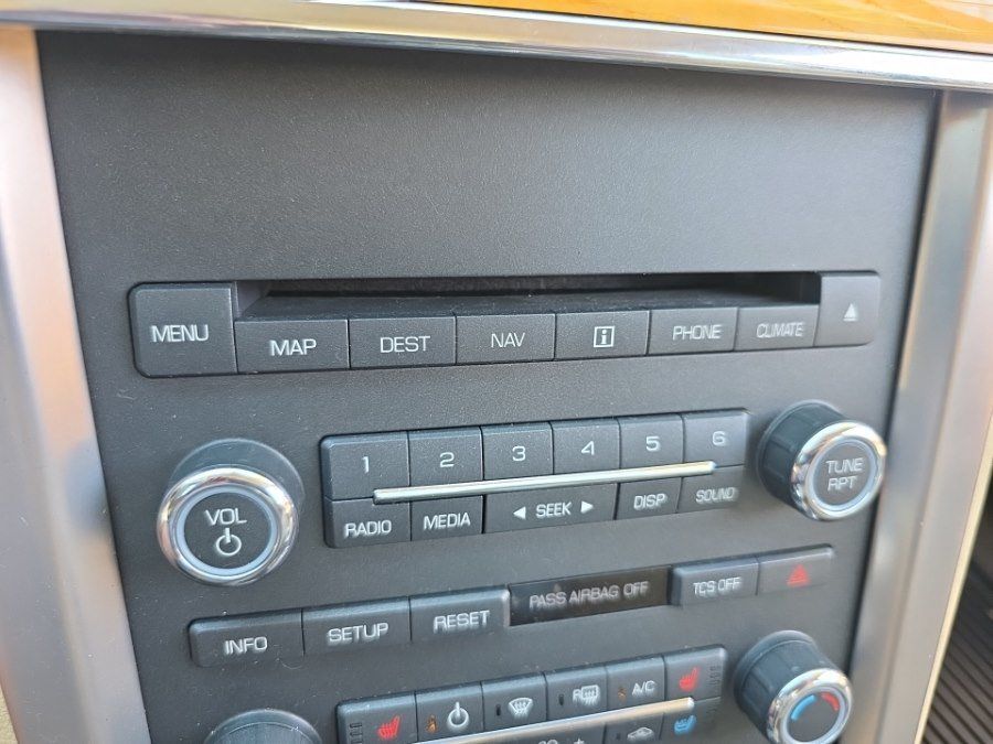 Used 2012 Lincoln MKZ FWD image 17