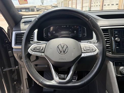 Used 2023 Volkswagen Atlas Cross Sport SEL Premium R-Line AWD/4WD image 15