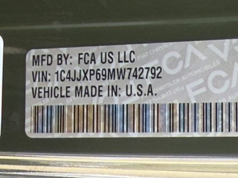 Used 2021 Jeep Wrangler Unlimited Sahara w/ Safety Group AWD/4WD image 26