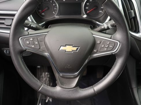 Used 2019 Chevrolet Equinox LT FWD image 23
