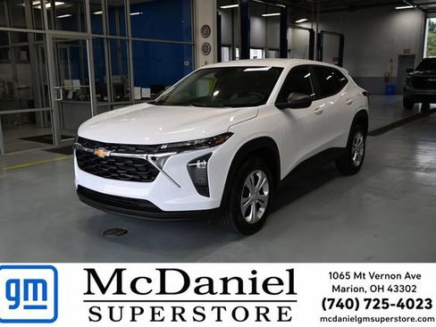 New 2026 Chevrolet Trax LS w/ Driver Confidence Package FWD image 1