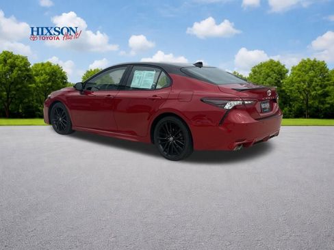 Used 2021 Toyota Camry XSE image 5