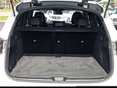 Used 2025 Mercedes-Benz GLC 300 image 14
