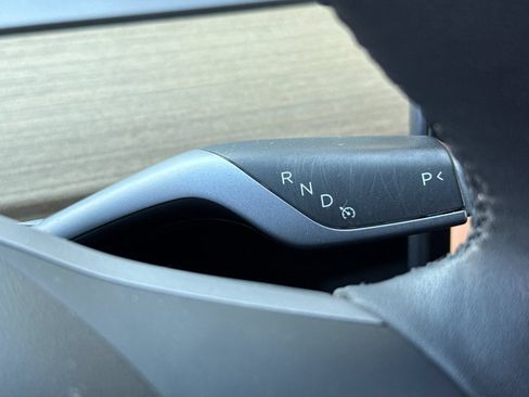 Used 2022 Tesla Model 3 Long Range AWD/4WD image 21