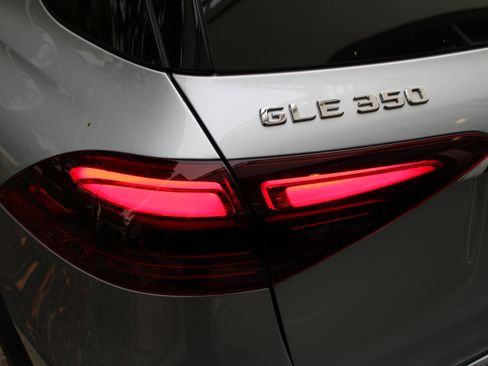 New 2025 Mercedes-Benz GLE 350 4MATIC image 13