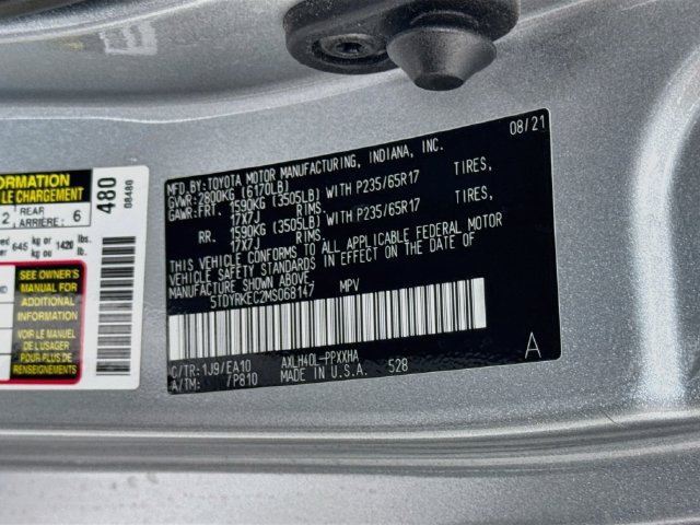 Certified 2021 Toyota Sienna XLE FWD image 35