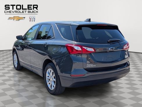Used 2021 Chevrolet Equinox LS w/ LS Convenience Package FWD image 3