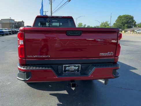Used 2023 Chevrolet Silverado 2500 High Country w/ Technology Package AWD/4WD image 7