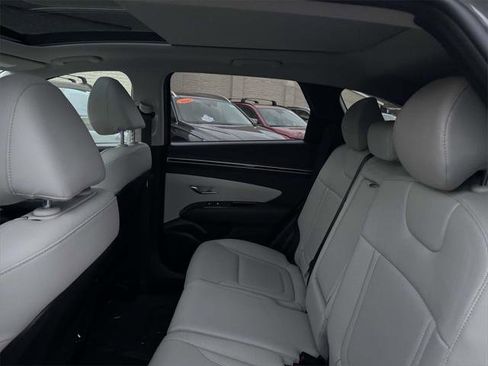 Certified 2024 Hyundai Tucson Limited image 12