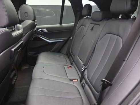 Used 2021 BMW X5 xDrive40i w/ Parking Assistance Package image 14