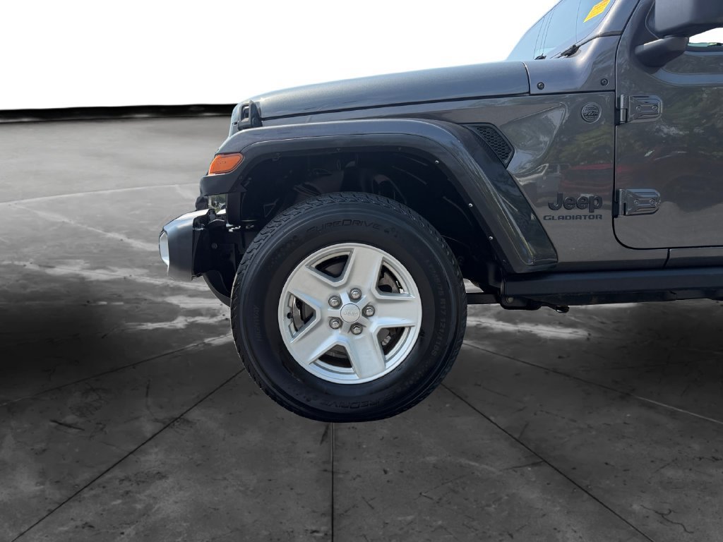 Used 2022 Jeep Gladiator Sport AWD/4WD image 14