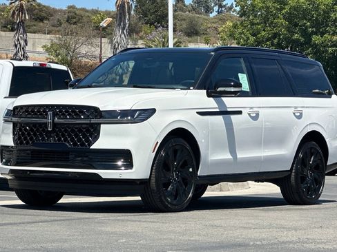 New 2026 Lincoln Navigator Black Label AWD/4WD image 7