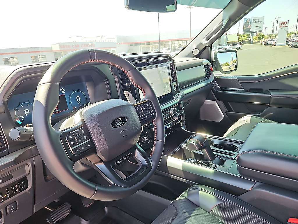 Used 2025 Ford F150 Raptor AWD/4WD image 13
