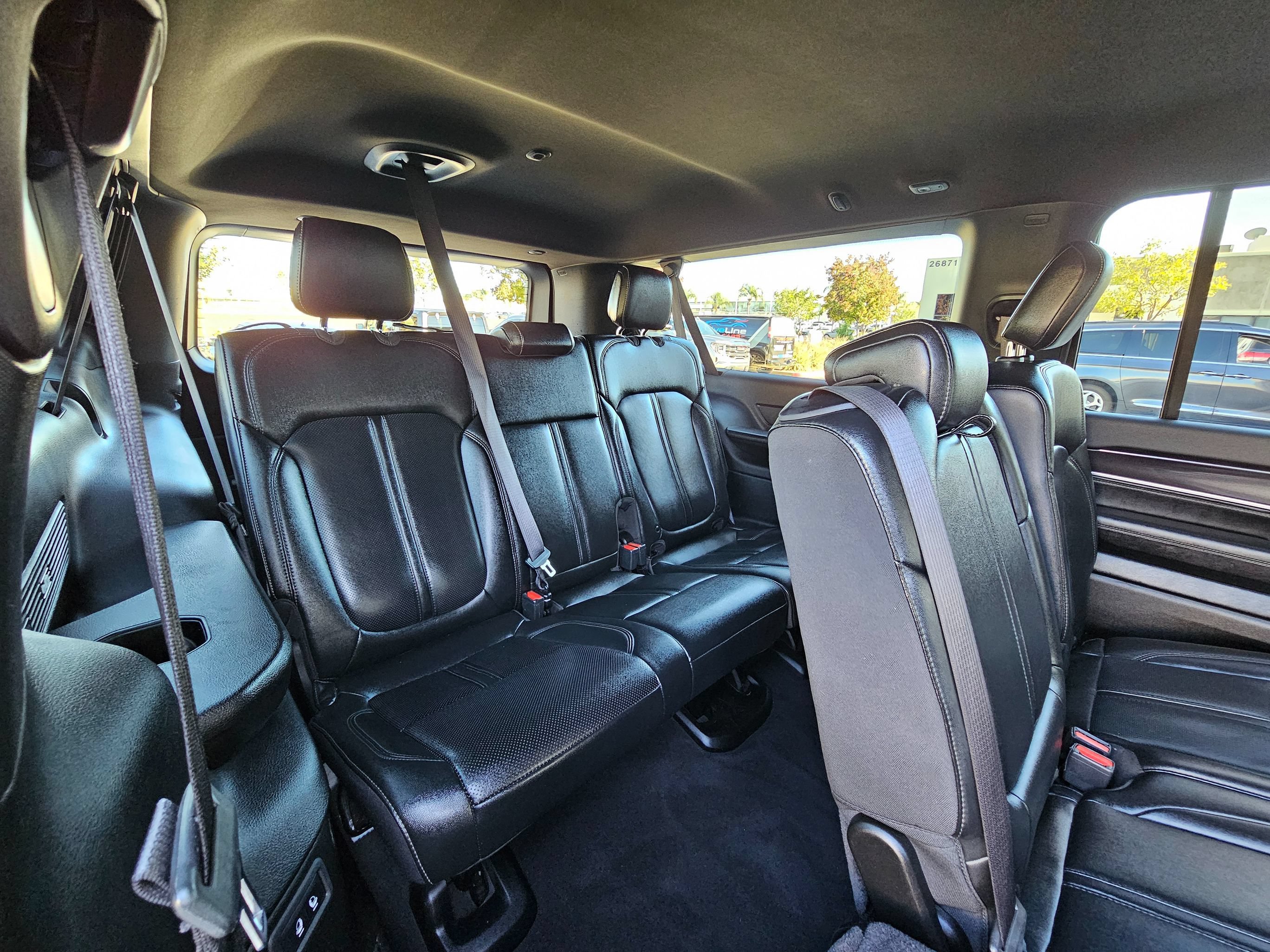 Used 2024 Jeep Wagoneer L 4WD image 21