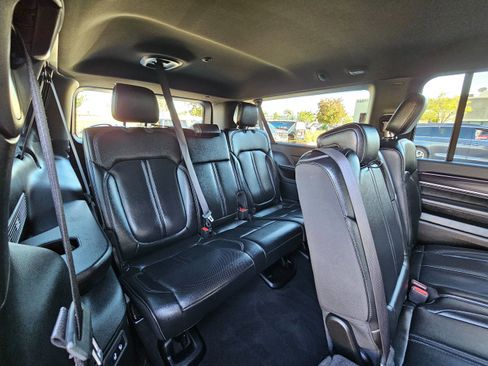 Used 2024 Jeep Wagoneer L 4WD image 21