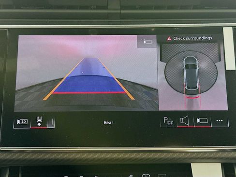 New 2026 Audi Q8 Prestige image 15